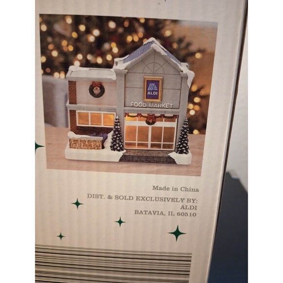 Merry Moments Aldi 2024 Store LED Light Up Holiday Christmas Village House NIB - Picture 5 of 9